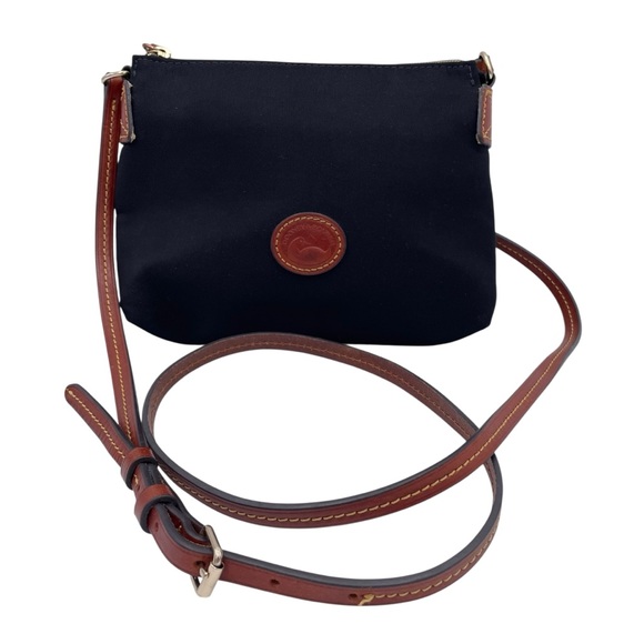 Vintage Y2K Dooney and Bourke Black Nylon Crossbody Pouchette Mini Bag Purse - Picture 1 of 12